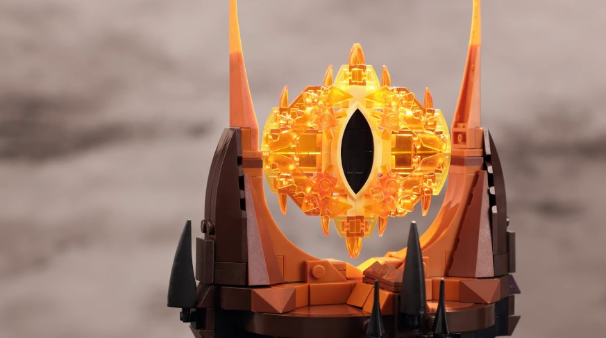 Lord of the Rings: There’s a Fun Easter Egg in the Speed Build Video of the LEGO Barad-dur