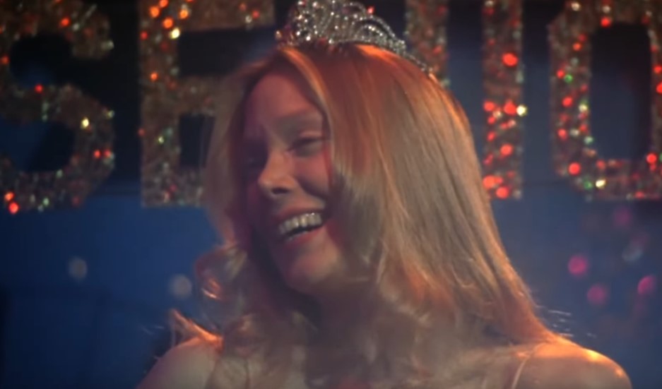 Mike Flanagan to Adapt Stephen King’s Carrie into a TV Series