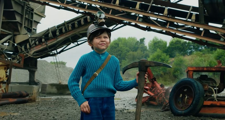 The Children Yearn for the Mines in Official Trailer for A Minecraft Movie